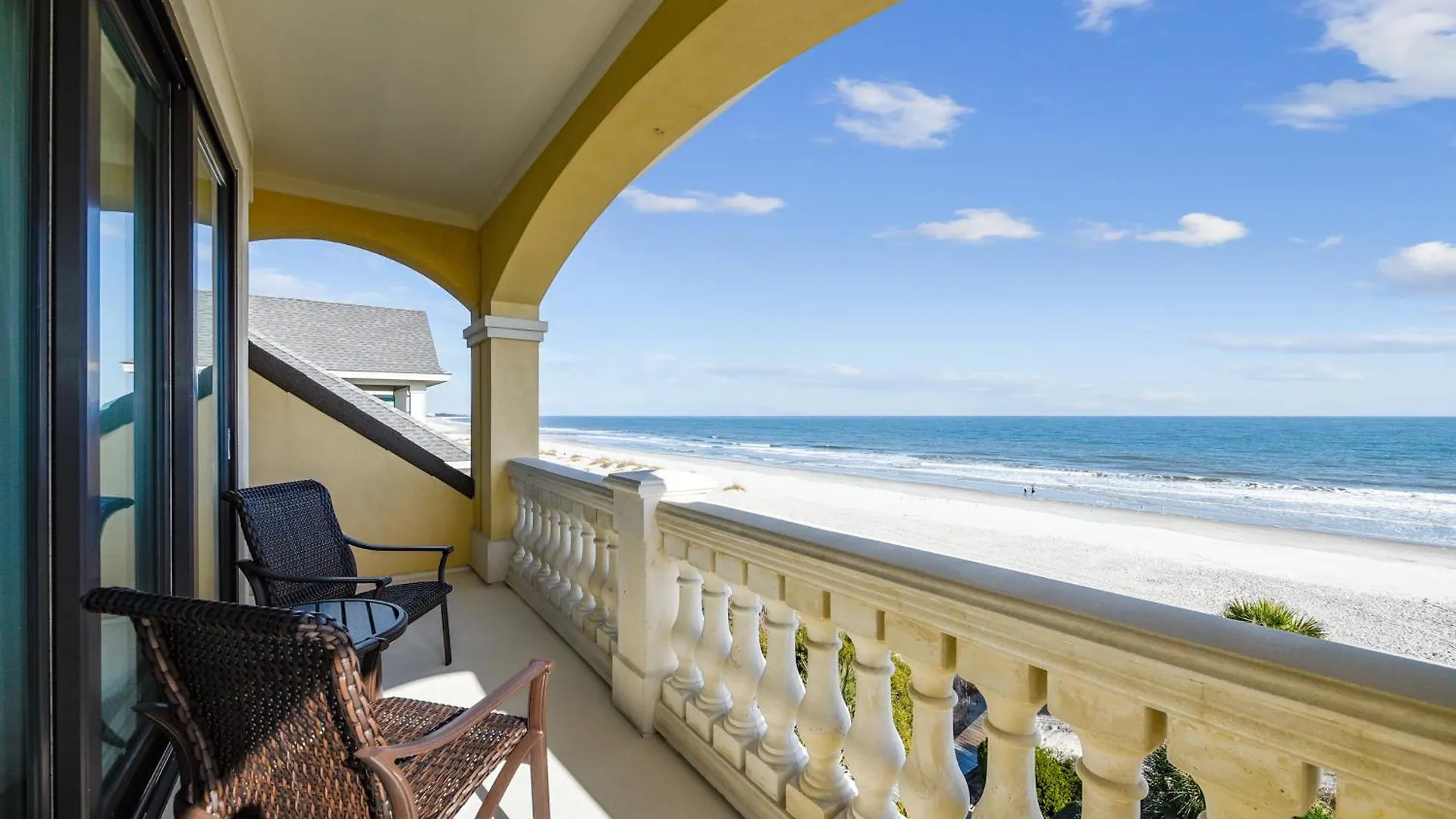 Holiday home 31 Singleton Beach- Oceanfront Luxury Home, Spectacular Views & Private Pool, Free Activities Included Hilton Head Island